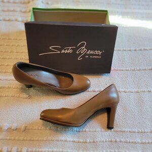 SESTO MEUCCI Vintage Tan Pumps - Size 39 (US 9)